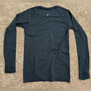 Lululemon Heather Navy Blue Swiftly Tech Long Sleeve - Size 8